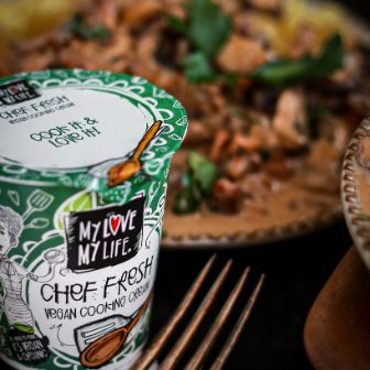 cremige-pilzsauce-mit-spaetzle