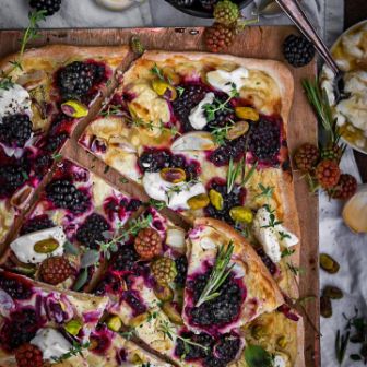 flammkuchen-brombeeren1